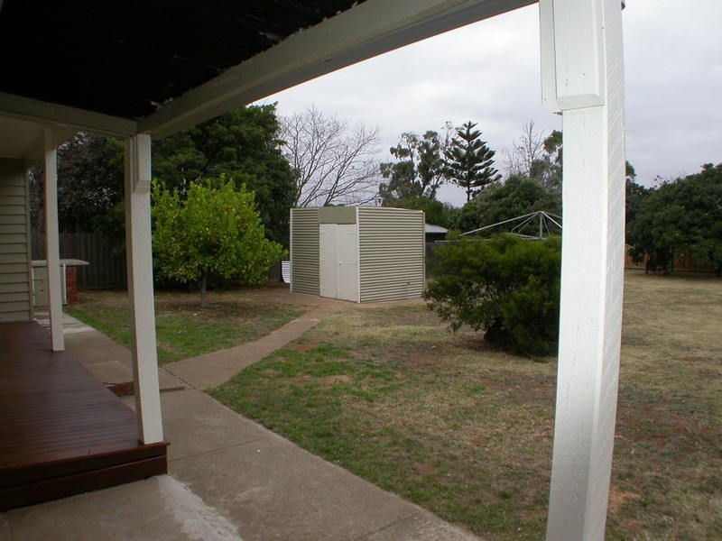 25 Manor Street, Bacchus Marsh VIC 3340