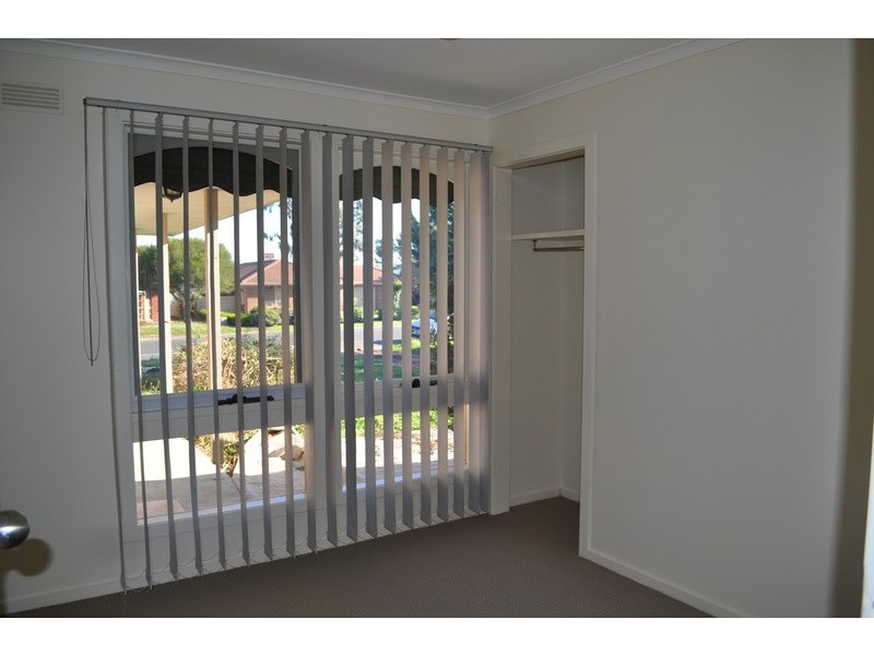 13 Underbank Boulevard, Bacchus Marsh VIC 3340