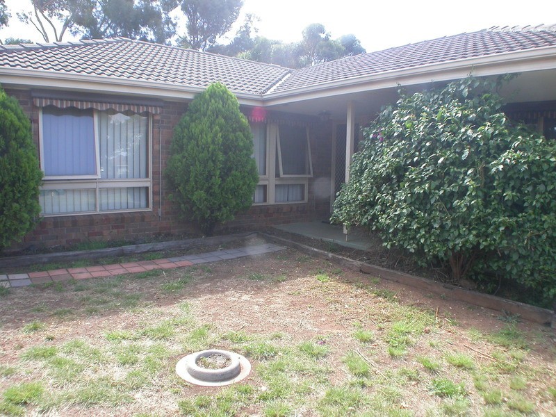 13 Underbank Boulevard, Bacchus Marsh VIC 3340
