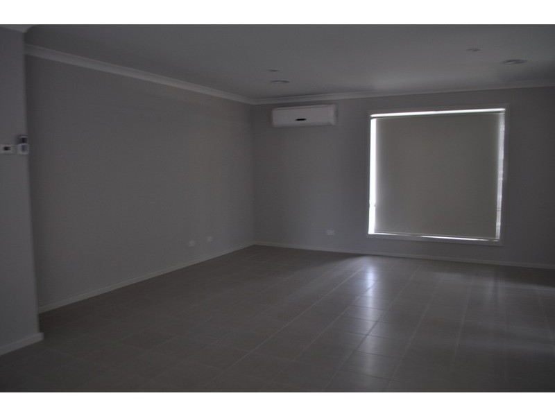 26 Duval Drive, Maddingley VIC 3340