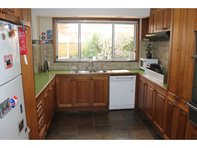 4 Barry Street, Bacchus Marsh VIC 3340