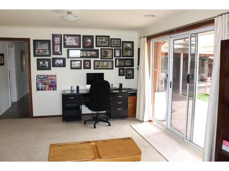 4 Barry Street, Bacchus Marsh VIC 3340