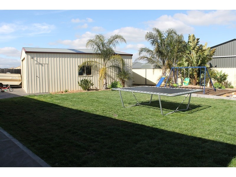 14 Suttonleigh Way, Bacchus Marsh VIC 3340