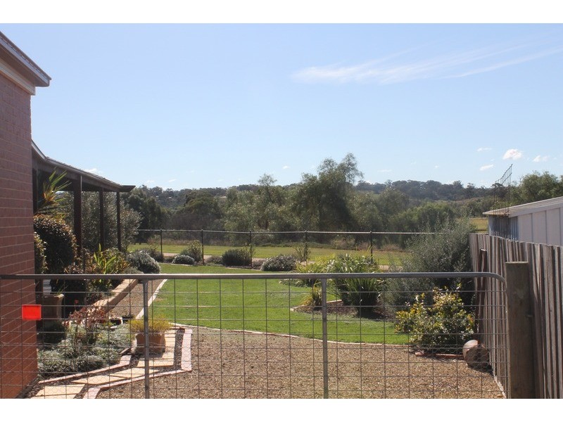 3 Grantleigh Drive, Bacchus Marsh VIC 3340