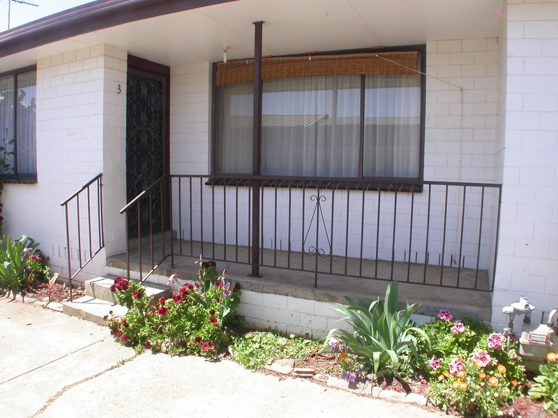 3/2 Russell Street, Bacchus Marsh VIC 3340