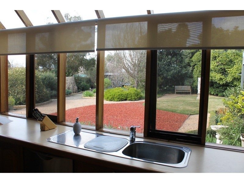 5 Amstel Close, Bacchus Marsh VIC 3340