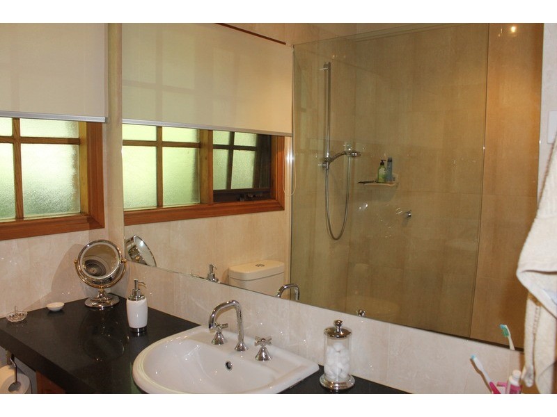 5 Amstel Close, Bacchus Marsh VIC 3340