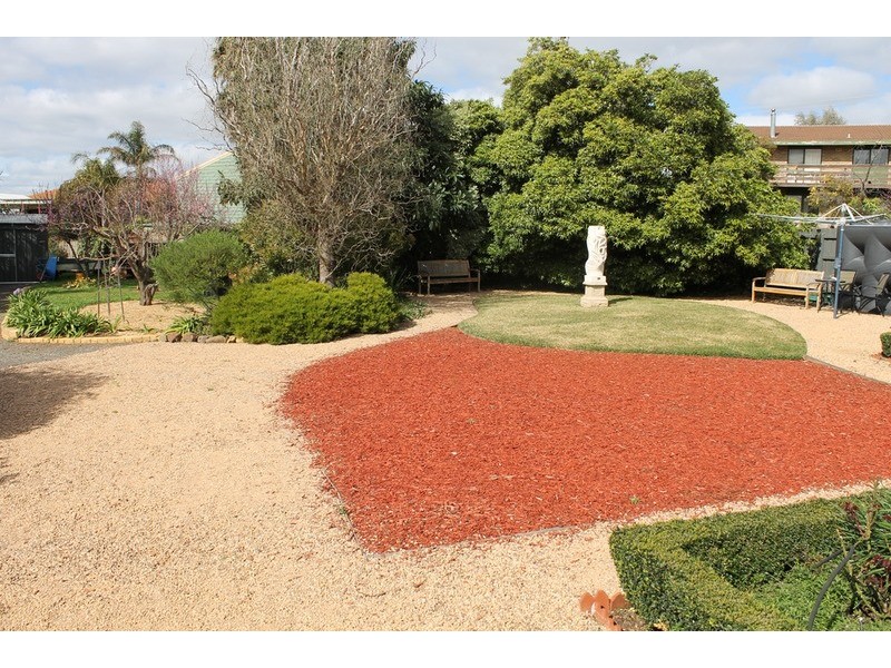 5 Amstel Close, Bacchus Marsh VIC 3340