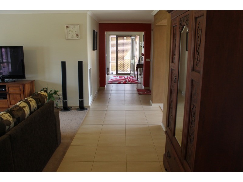 19 Ruxton Way, Bacchus Marsh VIC 3340