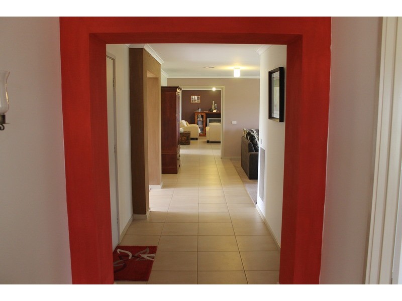 19 Ruxton Way, Bacchus Marsh VIC 3340