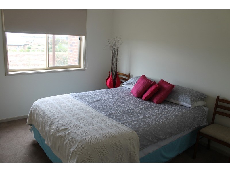 19 Ruxton Way, Bacchus Marsh VIC 3340