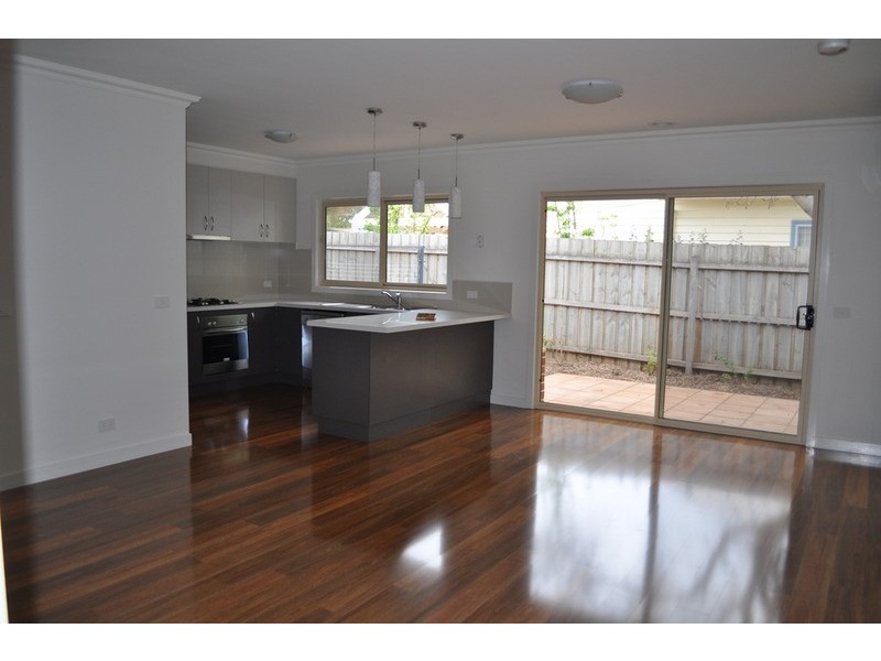 2/3 Donald Street, Bacchus Marsh VIC 3340