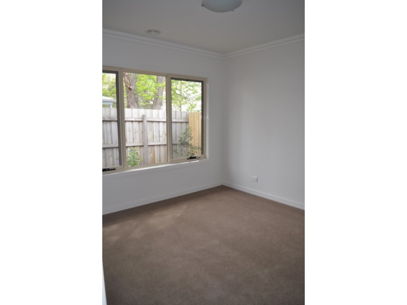 2/3 Donald Street, Bacchus Marsh VIC 3340