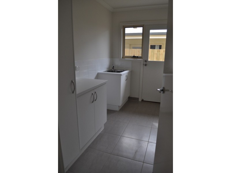 2/3 Donald Street, Bacchus Marsh VIC 3340