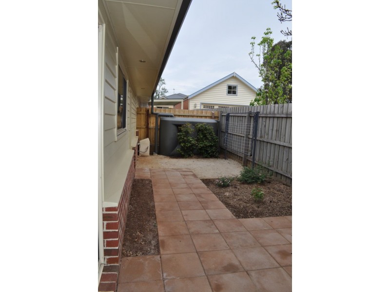 2/3 Donald Street, Bacchus Marsh VIC 3340