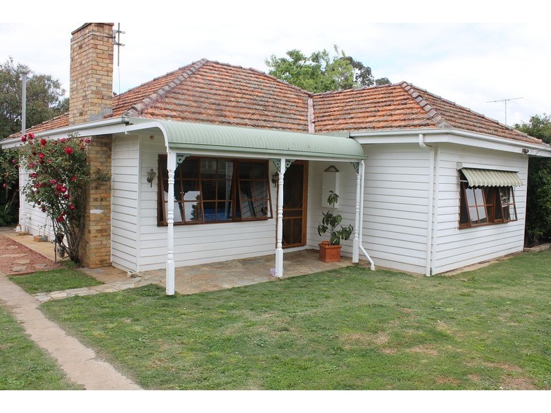 24 George Street, Bacchus Marsh VIC 3340