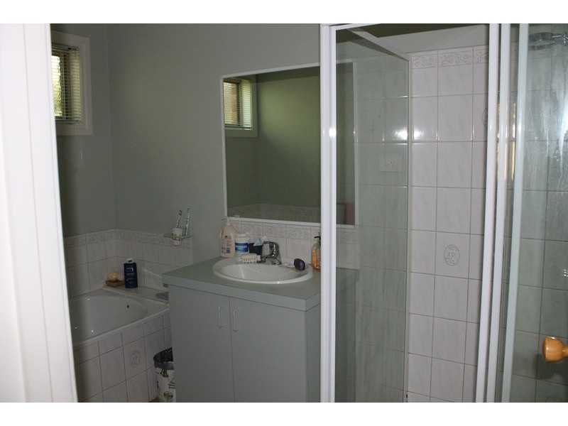 13 Clifton Drive, Bacchus Marsh VIC 3340