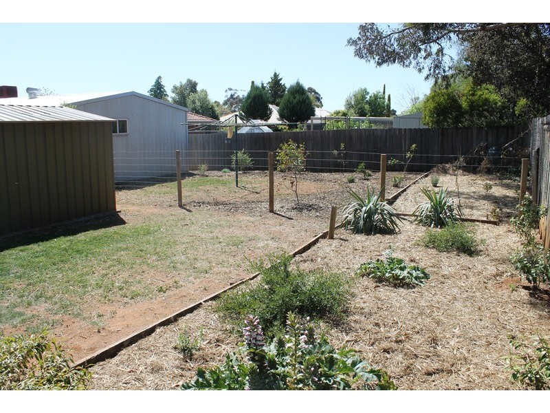 13 Clifton Drive, Bacchus Marsh VIC 3340