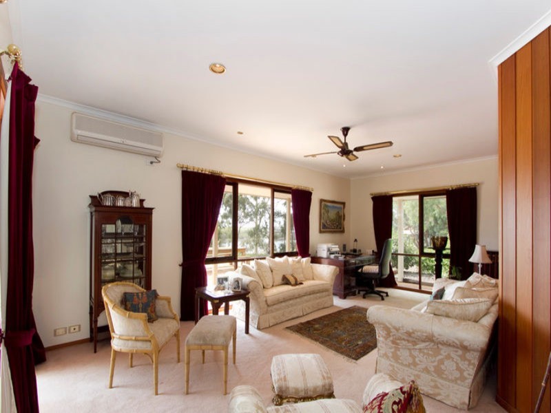 25 Lark Road, Exford VIC 3338