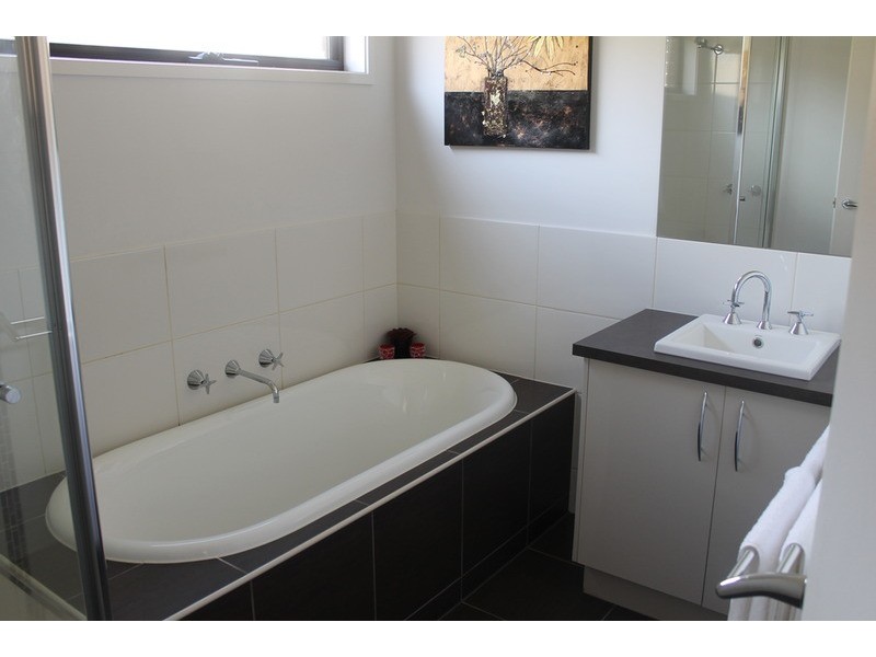 9 Durham Street, Bacchus Marsh VIC 3340