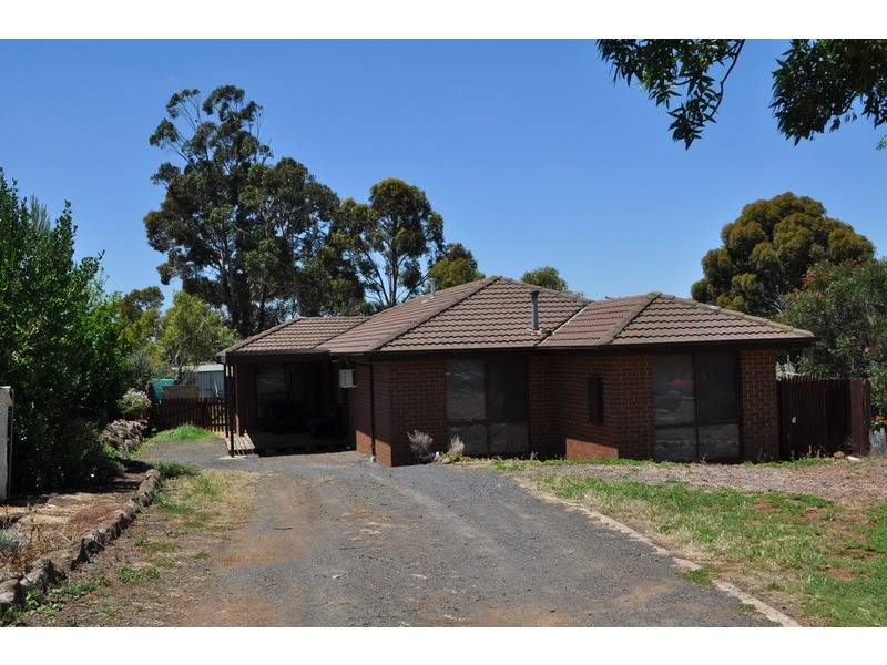 1 Bernborough  Court, Bacchus Marsh VIC 3340