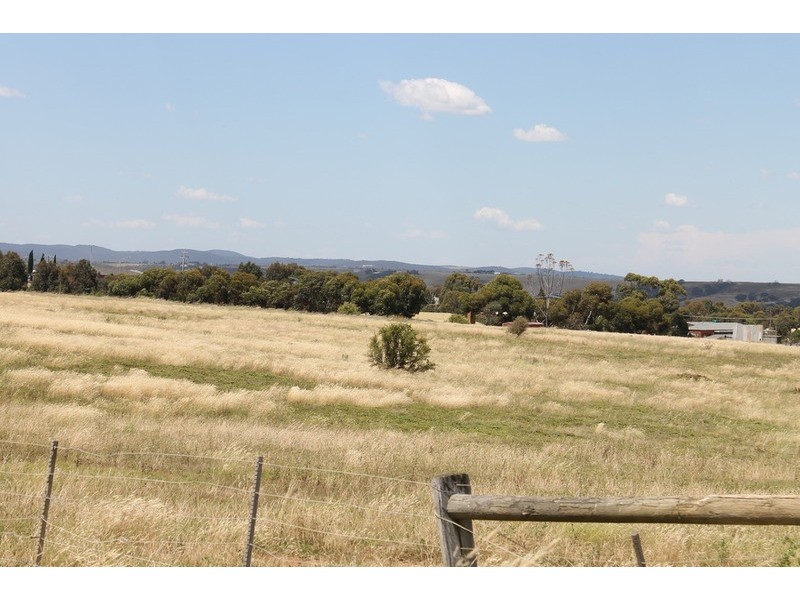 146 Holts Lane, Bacchus Marsh VIC 3340