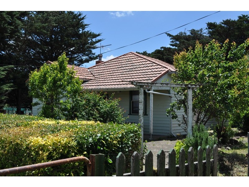 492 Old Western  Highway, Myrniong VIC 3341