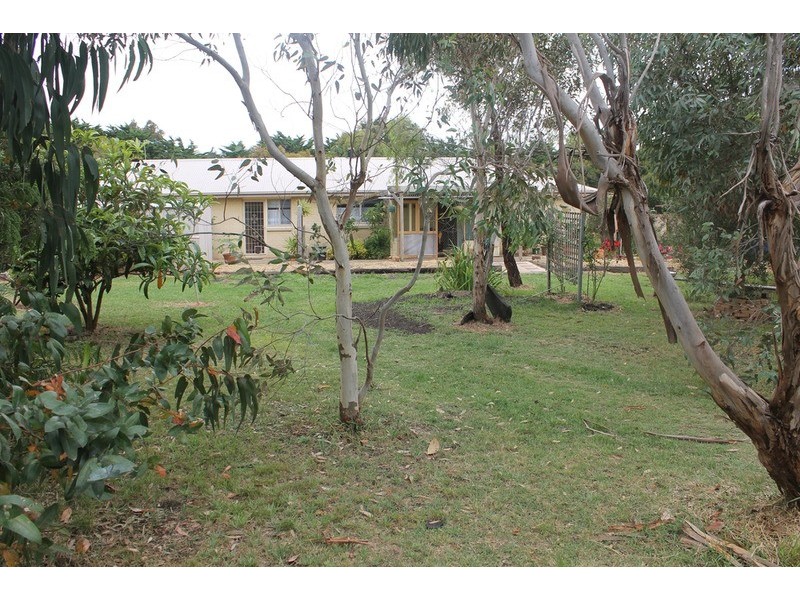 101 Muddy Lane, Myrniong VIC 3341