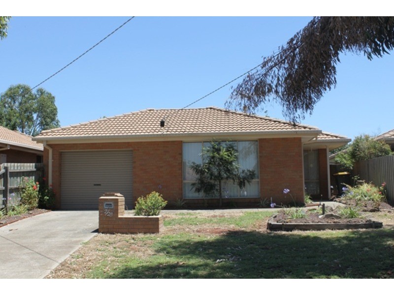 2/28 Labilliere  Street, Bacchus Marsh VIC 3340