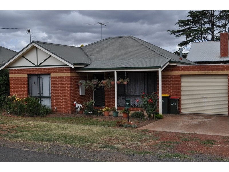 2/78 Lerderderg  Street, Bacchus Marsh VIC 3340