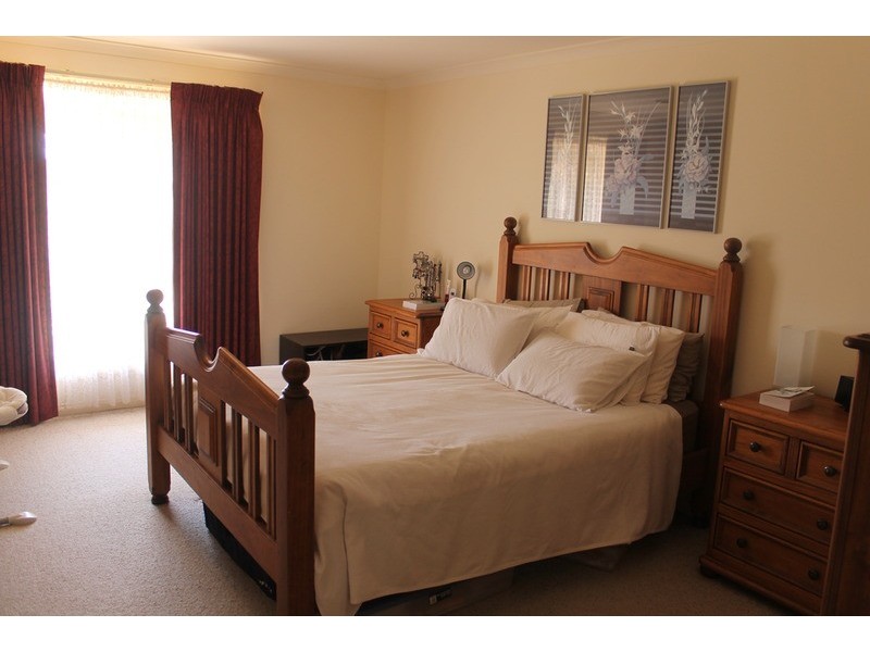 44 Horder Crescent, Bacchus Marsh VIC 3340