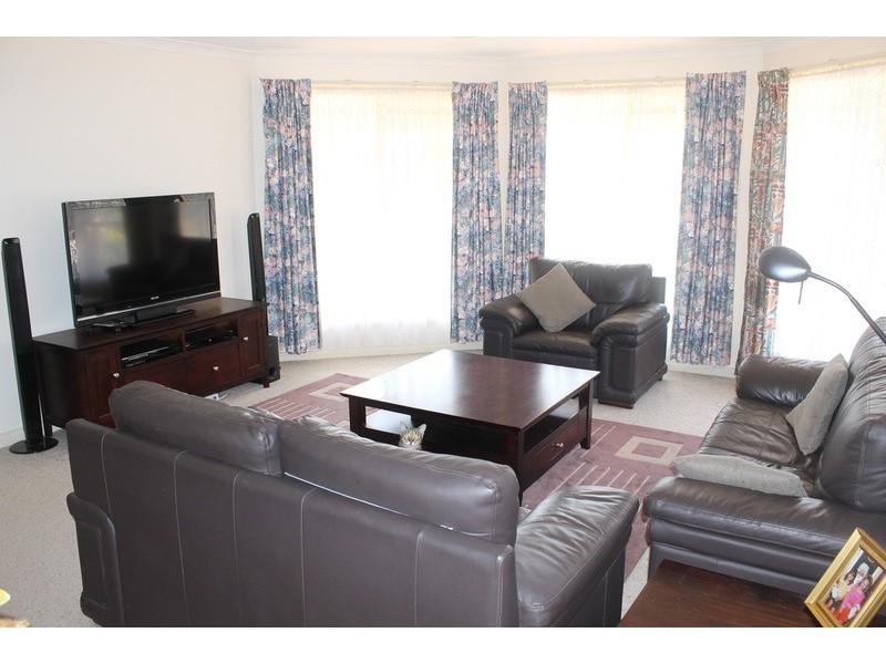 44 Horder Crescent, Bacchus Marsh VIC 3340