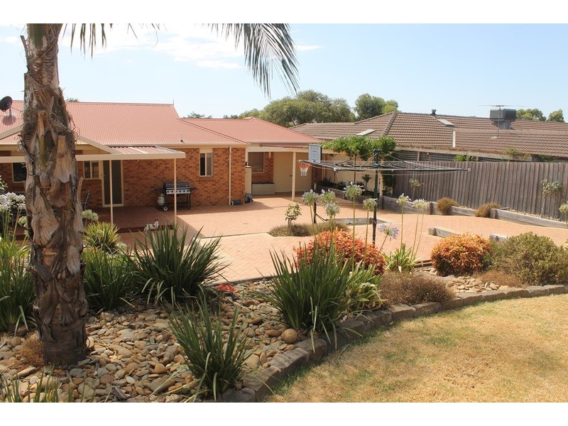 44 Horder Crescent, Bacchus Marsh VIC 3340