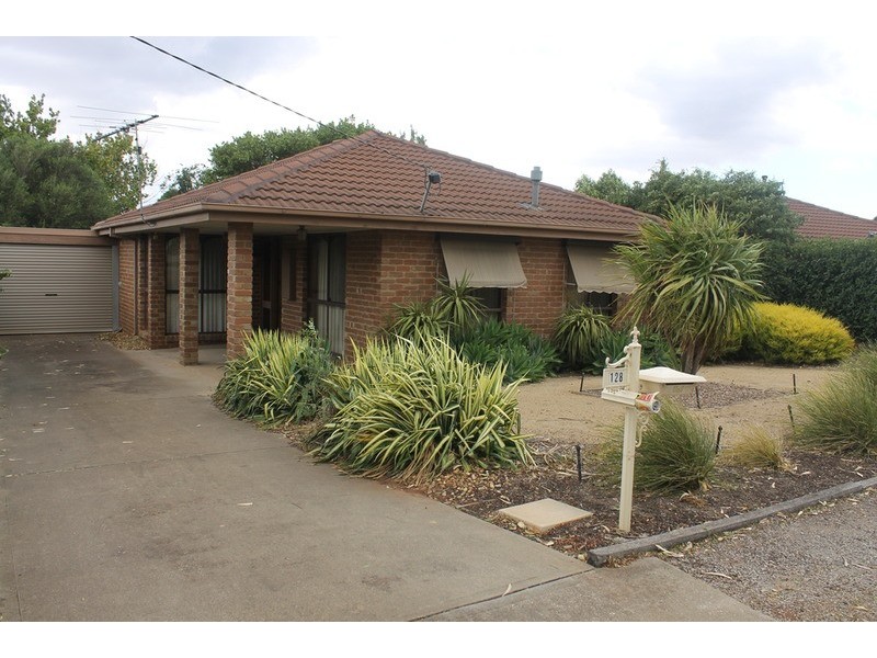 128 Gisborne Road, Bacchus Marsh VIC 3340