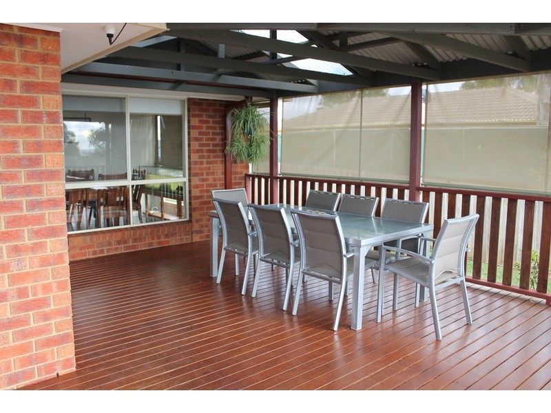 2 Davison Court, Maddingley VIC 3340