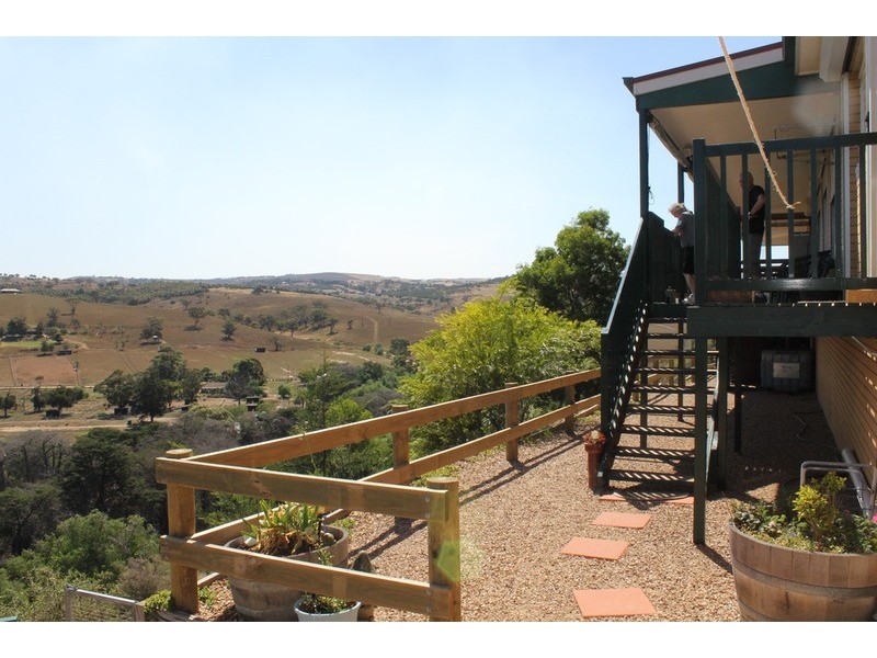 111 Underbank Boulevard, Bacchus Marsh VIC 3340