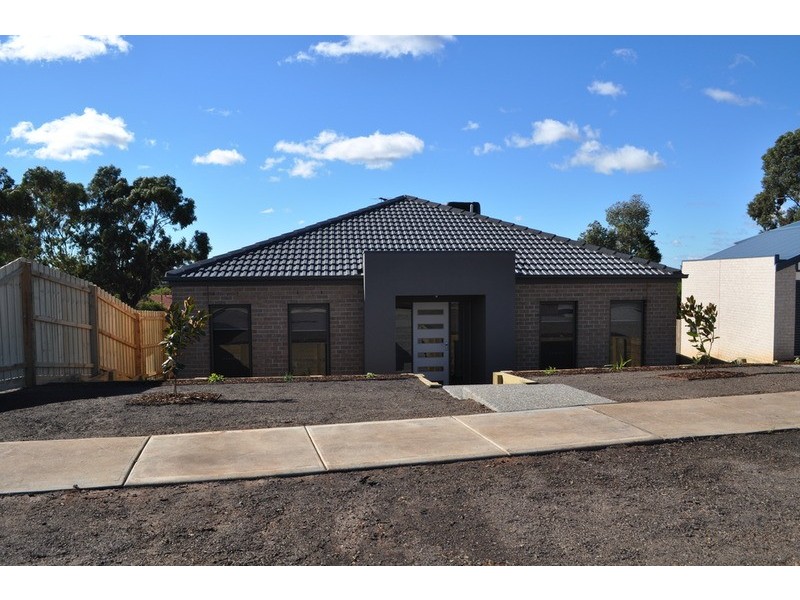 1/45 Connor  Street, Bacchus Marsh VIC 3340