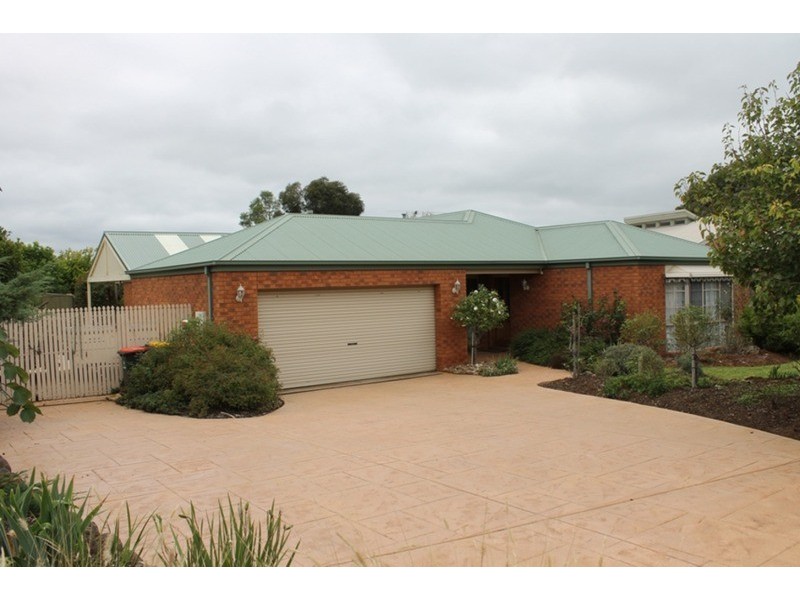 45 Horder Crescent, Darley VIC 3340