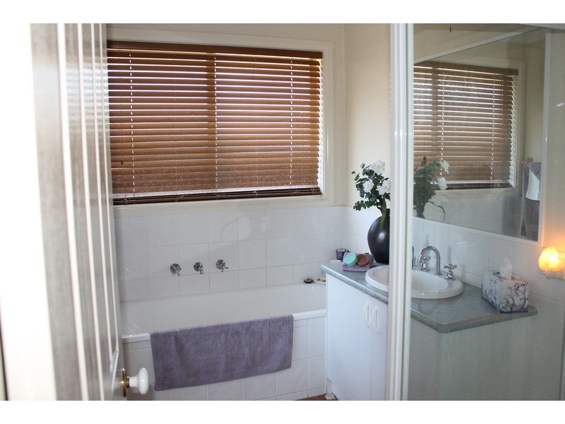 12 Lewis Street, Bacchus Marsh VIC 3340