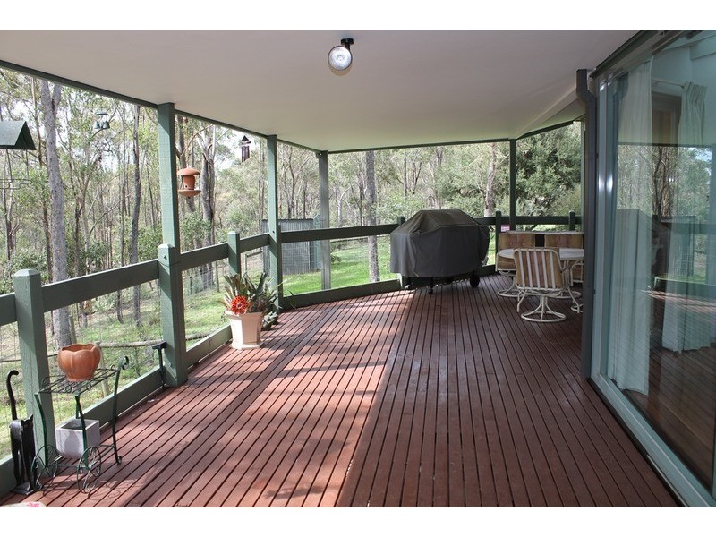 9 Redbox Court, Long Forest VIC 3340