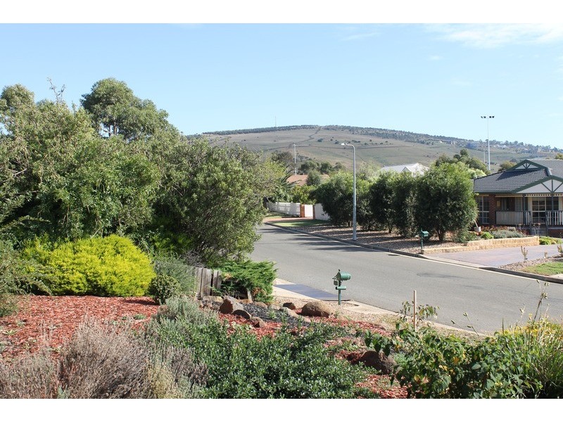 28 Dunn Court, Bacchus Marsh VIC 3340