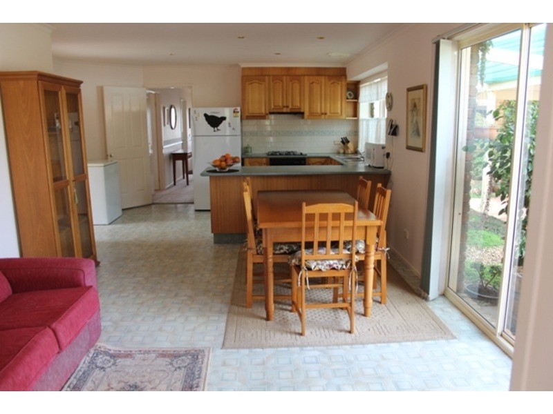 42 Horder Crescent, Bacchus Marsh VIC 3340