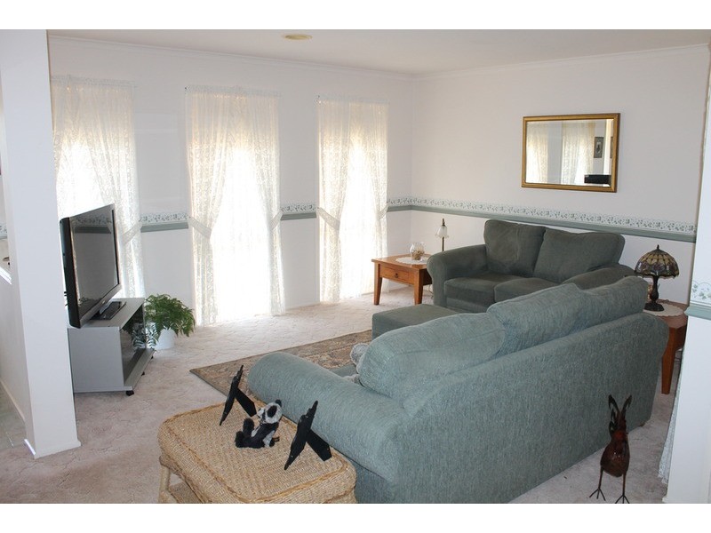 42 Horder Crescent, Bacchus Marsh VIC 3340