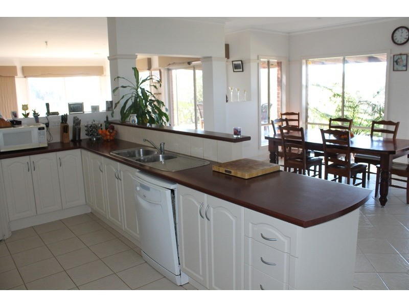 3 Grantleigh Drive, Bacchus Marsh VIC 3340