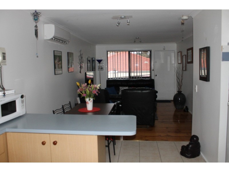 2/13 Inglis  Street, Bacchus Marsh VIC 3340