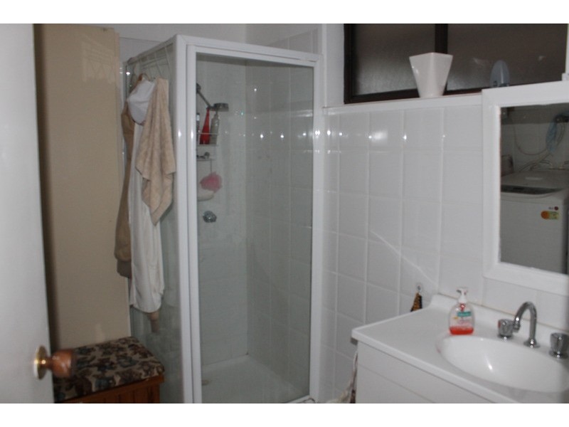 2/13 Inglis  Street, Bacchus Marsh VIC 3340