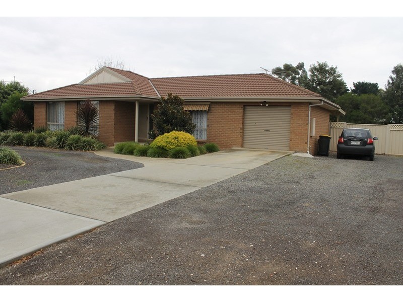 2 Vance Close, Bacchus Marsh VIC 3340