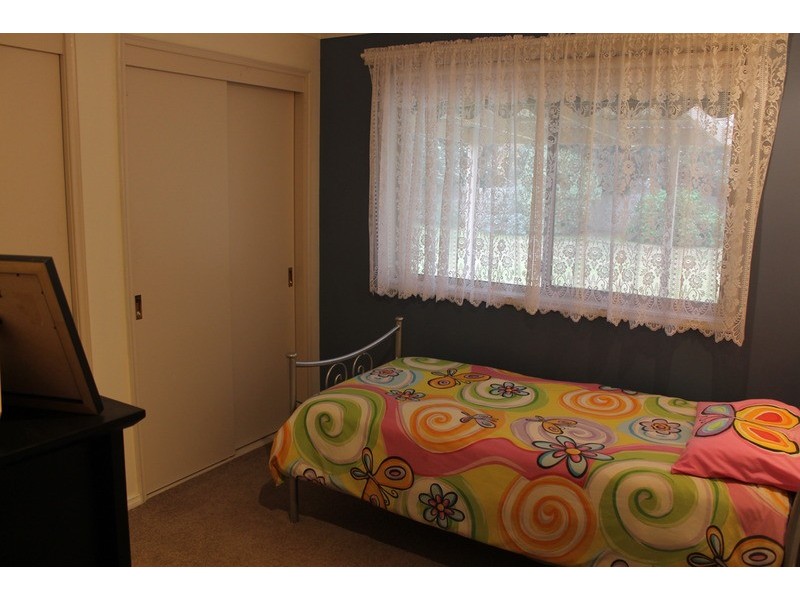 2 Vance Close, Bacchus Marsh VIC 3340