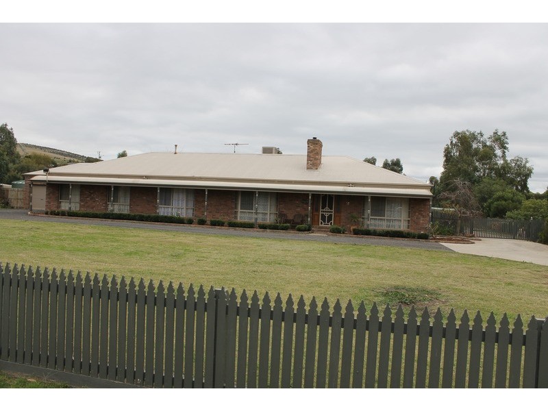36 Nathan Drive, Bacchus Marsh VIC 3340