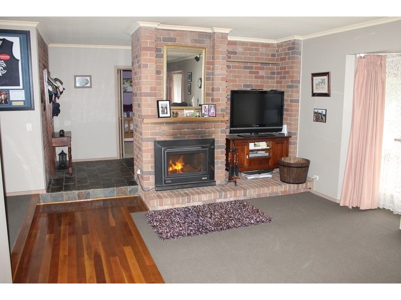 36 Nathan Drive, Bacchus Marsh VIC 3340
